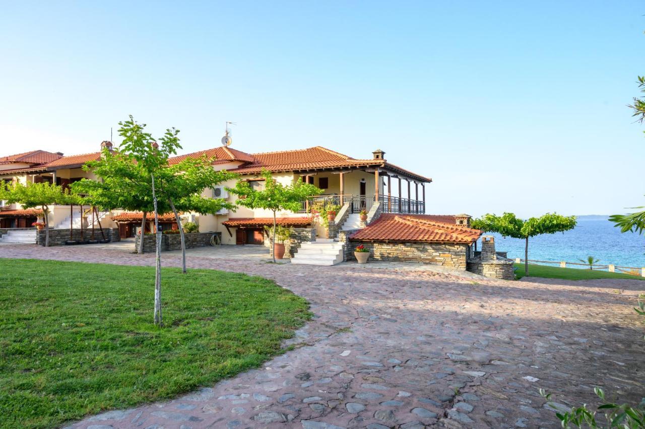 Mpalmpanas Villas Ierissos Exterior photo
